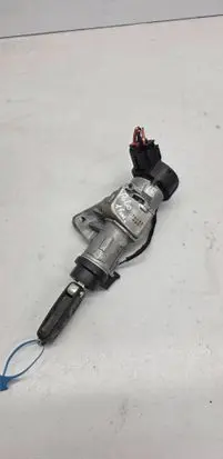 Volkswagen Polo IV 9N3 Ignition lock 6R0905851B