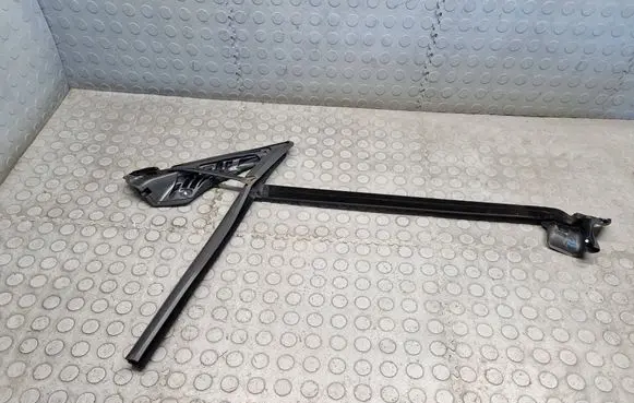 BMW i4 Rubber seal front door window/glass 7482949