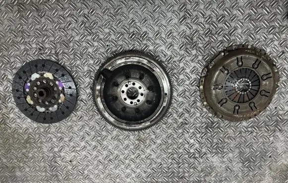 Volvo V70 Clutch set kit 074141117