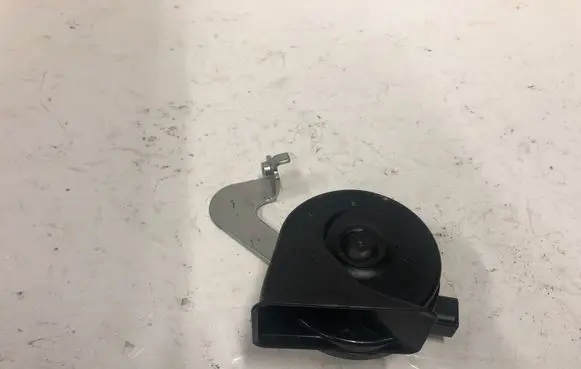BMW 1 F70 Horn signal 8496203 0035A16