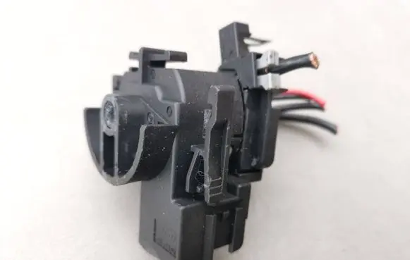 Opel Astra G Ignition lock contact 90589314 PA6GF303