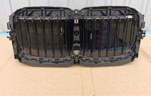 BMW X7 G07 Intercooler air guide/duct channel