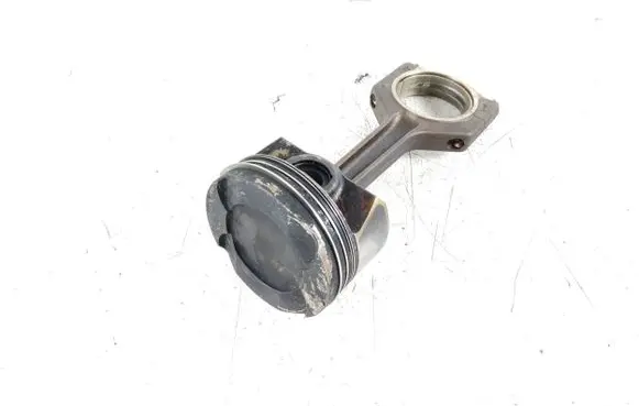 BMW X5 F15 Piston with connecting rod