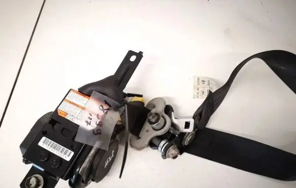 Honda FR-V Front seatbelt nsb094gr03