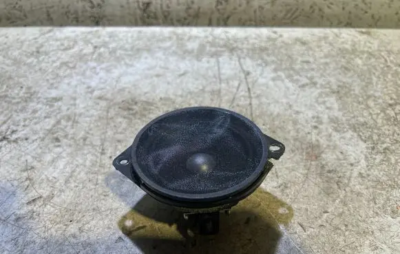 Jeep Grand Cherokee WL Panel speaker P68416998AA 26777AE