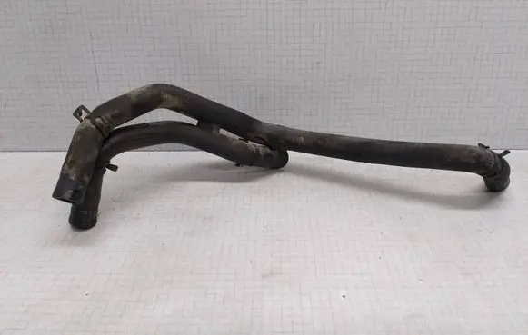 Audi A4 S4 B6 8E 8H Engine coolant pipe/hose