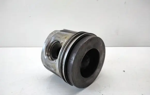 BMW 3 E90 E91 Piston 0840ZK