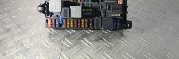Mercedes-Benz E W211 Fuse module 2115454201
