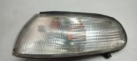 Mazda 626 Front indicator light 21061612 KOITO21061612 E13014379