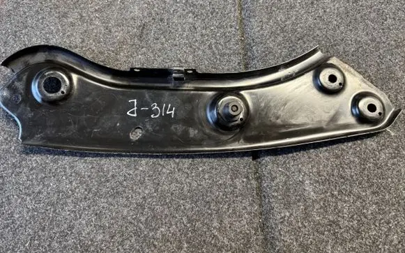 Volkswagen Touran II Radiator support slam panel bracket 1T0805931A AUBU089