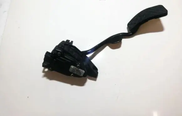 Volkswagen PASSAT B5.5 Accelerator throttle pedal 8e2721523c 6pv00777033