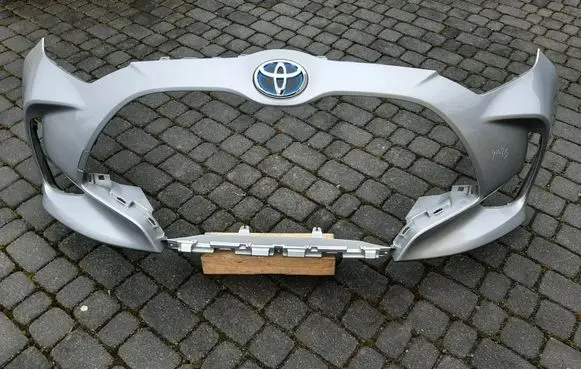 Toyota RAV 4 (XA40) Front bumper