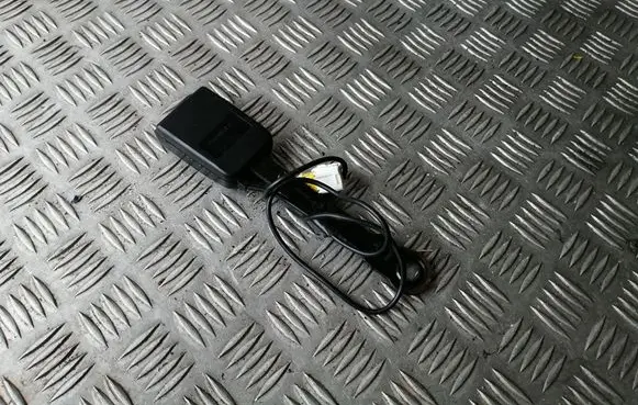 Peugeot 607 Front seatbelt buckle B507654 2235057F2