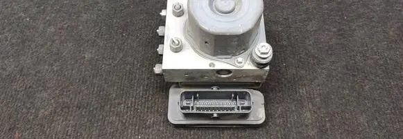 Dacia Duster ABS Pump 476608845R