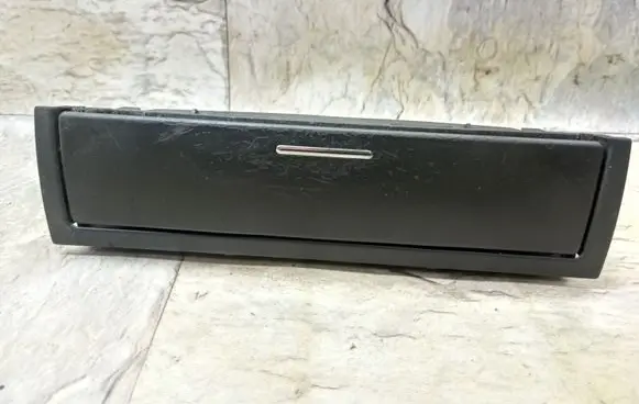 BMW 3 E46 Dashboard storage box/compartment 8202188