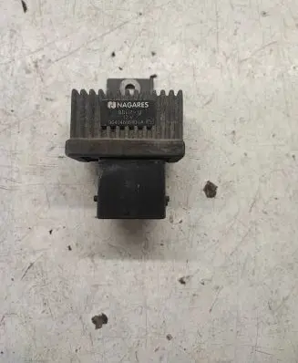 Opel Vivaro Glow plug pre-heat relay 9640469680A