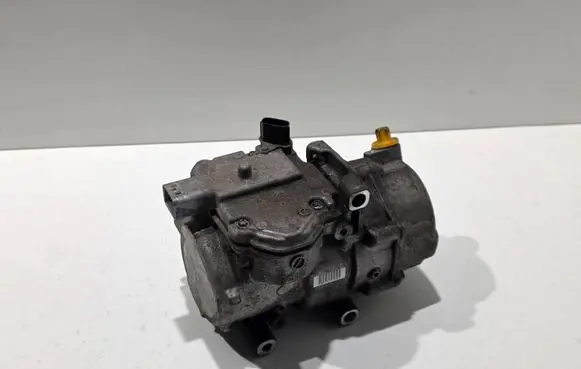 Lexus CT 200H Air conditioning (A/C) compressor (pump) 0422000401