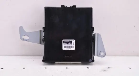 Toyota Verso-S Other devices 8969052070