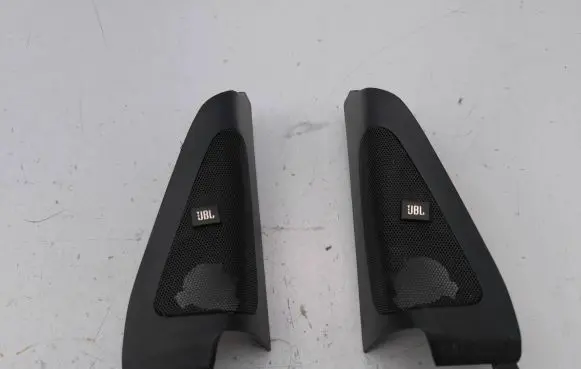 Toyota Prius (XW20) Side speaker trim/cover 6749247020 6749147020