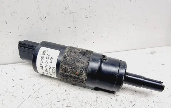 Audi A6 S6 C6 4F Headlight washer pump 3B7955681