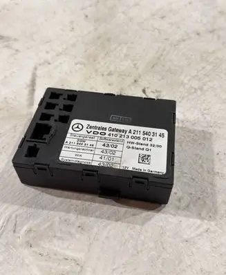 Mercedes-Benz E W211 Gateway control module A2115403145 410213005012