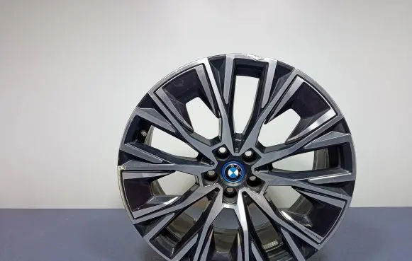BMW i4 R18 alloy rim 8747310