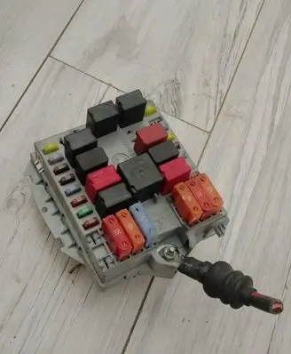 Alfa Romeo 147 Fuse box set 51742420