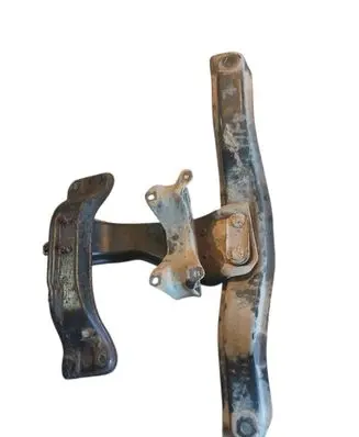 Subaru Impreza III Gearbox mounting bracket 