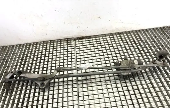 Mercedes-Benz B W245 Front wiper linkage and motor A1698200300