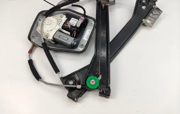 Volkswagen Eos Front door electric window regulator 1Q2837402P