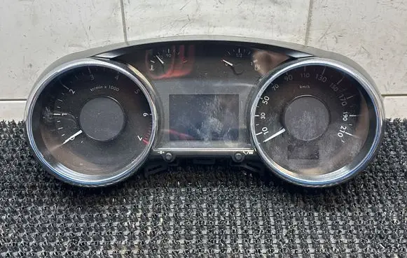 Peugeot 308 Speedometer (instrument cluster) 9804263680 69389270U
