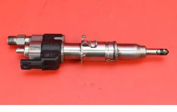 BMW 1 E82 E88 Fuel injector 756513703