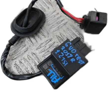 Skoda Fabia Mk3 (NJ) Trunk lid opening control unit 1K0906093H