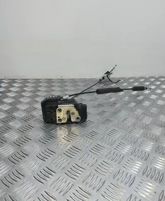 Nissan Murano Z50 Front door lock