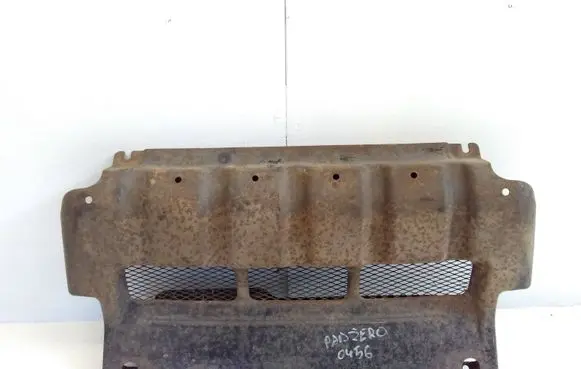 Mitsubishi Pajero Engine splash shield/under tray
