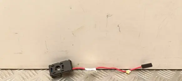 Tesla Model Y Aerial antenna amplifier 168020900A
