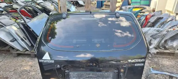 Hyundai Tucson JM Tailgate/trunk/boot lid