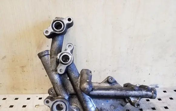 Toyota RAV 4 (XA30) Other engine bay part