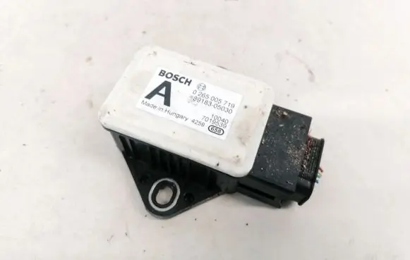 Toyota Avensis T270 ESP acceleration yaw rate sensor 8918305030 89183-05030