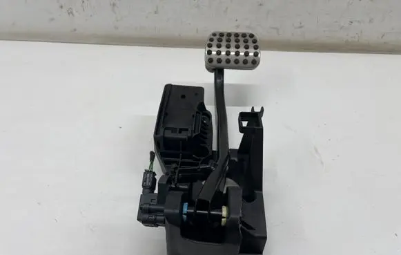 Mercedes-Benz CLA C118 X118 Brake pedal A2472903800