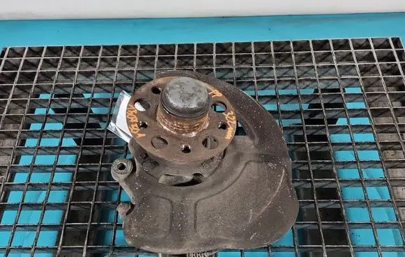 Mercedes-Benz CLS C218 X218 Front wheel hub spindle knuckle IMPRK1507501