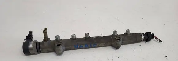 Toyota Yaris Fuel main line pipe 0445214032 1077800141
