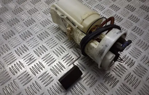 Skoda Octavia Mk1 (1U) Mechanical fuel pump 