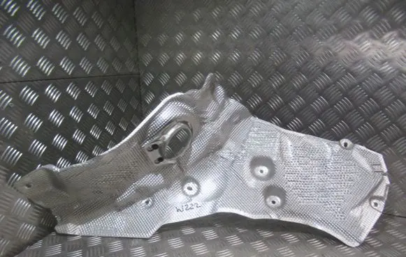 Mercedes-Benz S W222 Engine splash shield/under tray A2226801601