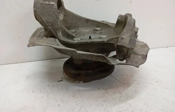 BMW 1 E81 E87 Front wheel hub 6764444 12201210