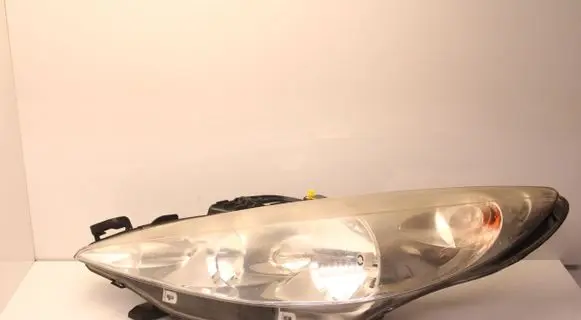 Peugeot 207 Headlight/headlamp