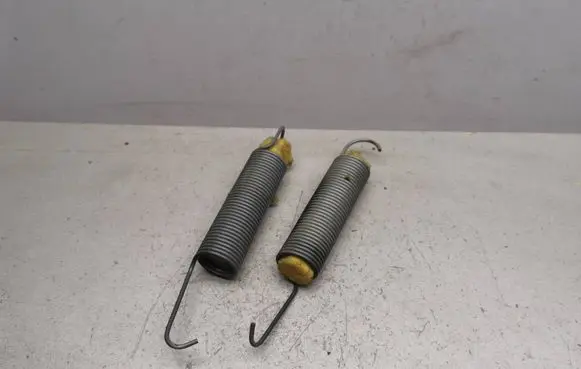 Mercedes-Benz C W203 Tailgate/trunk/boot tension spring 