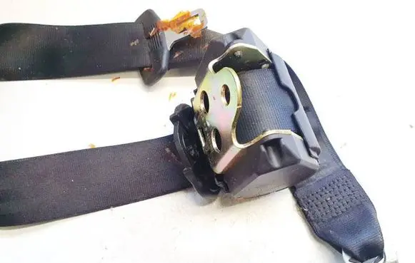 Skoda Superb B5 (3U) Middle seatbelt (rear) 605515100 3u0857807