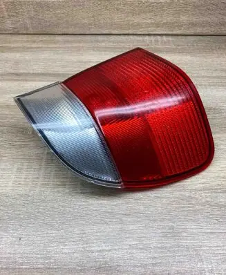 BMW 5 E39 Rear/tail lights 2496321