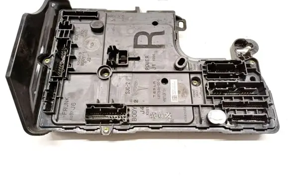 Tesla Model 3 Comfort/convenience module 1567454-00-B